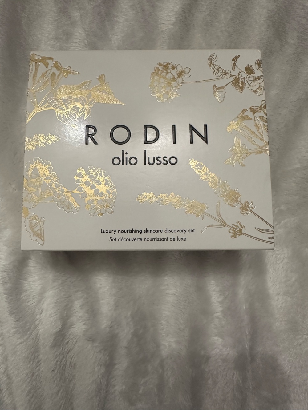 Olio Lusso Luxury Nourishing Skincare Set - White & Gold